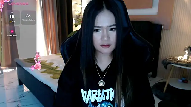 simplykhate online show from February 2026 01:43:02 AM