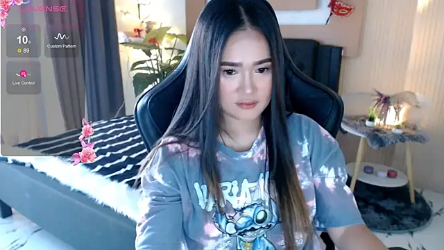 Snapshot of simplykhate chatting on March 2026 12:59:01 AM simplykhate online show from March 2026 12:59:01 AM