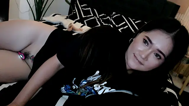 Snapshot of simplykhate chatting on June 2026 02:45:02 AM simplykhate online show from June 2026 02:45:02 AM