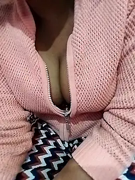 Lovely-Julie online show from January 2026 03:52:02 AM