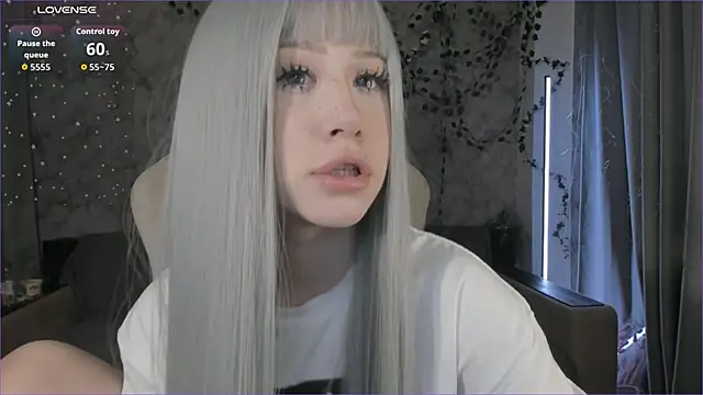 Necucubi02 online show from April 2026 12:38:02 AM