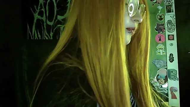 Snapshot of Aoidandelion chatting on March 2026 12:16:01 AM Aoidandelion online show from March 2026 12:16:01 AM