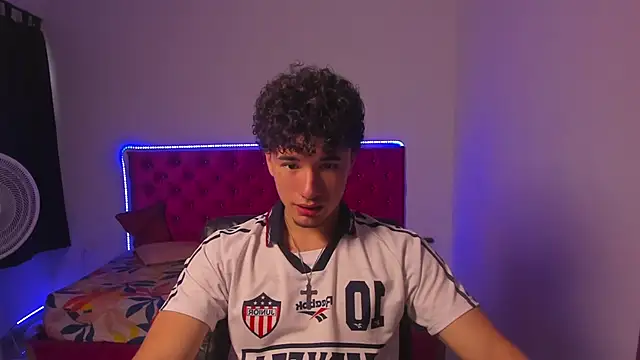 Snapshot of jean_burns chatting on February 2026 07:42:02 PM jean burns online show from February 2026 07:42:02 PM