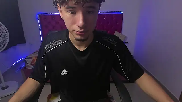 Snapshot of jean_burns chatting on March 2026 07:09:01 PM jean burns online show from March 2026 07:09:01 PM