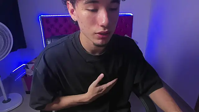 Snapshot of jean_burns chatting on March 2026 07:31:02 PM jean burns online show from March 2026 07:31:02 PM