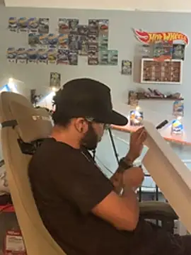 PRBoricua787 online show from June 2026 05:28:01 PM