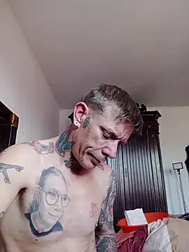 Snapshot of Der_Schoene_Penis chatting on April 2026 02:56:01 PM Der Schoene Penis online show from April 2026 02:56:01 PM