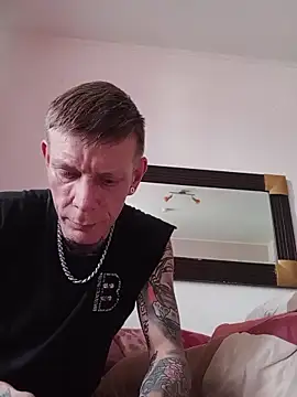 Snapshot of Der_Schoene_Penis chatting on April 2026 12:19:02 PM Der Schoene Penis online show from April 2026 12:19:02 PM