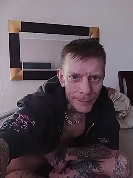 Snapshot of Der_Schoene_Penis chatting on April 2026 07:44:02 AM Der Schoene Penis online show from April 2026 07:44:02 AM