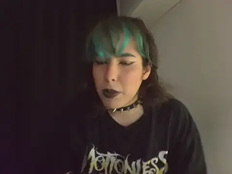 goth latina online show from January 2026 08:47:01 PM