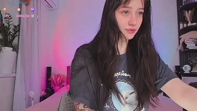 Snapshot of softnoire chatting on March 2026 02:16:01 PM softnoire online show from March 2026 02:16:01 PM