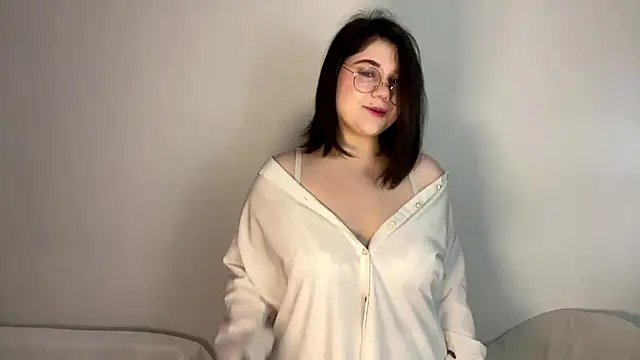 LunaBlakes online show from March 2026 07:47:02 AM