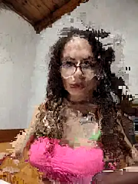 Nanucurlyxx online show from February 2026 12:10:02 PM