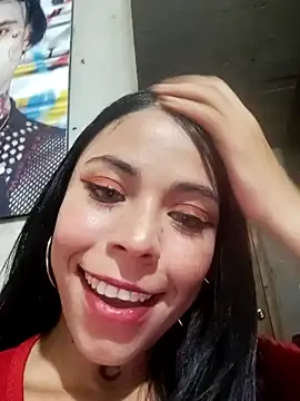 Roxxate online show from April 2026 11:02:01 PM