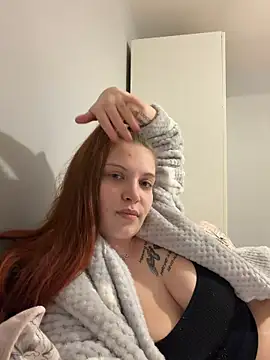 Snapshot of DarkdesireXoX chatting on March 2026 08:34:01 PM DarkdesireXoX online show from March 2026 08:34:01 PM