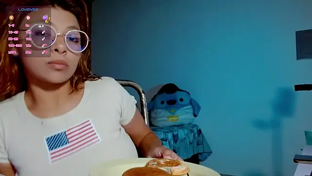 Snapshot of Princess_Venus chatting on March 2026 05:57:01 AM Princess Venus online show from March 2026 05:57:01 AM