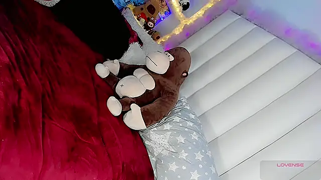 estefany xdd online show from January 2026 01:04:01 PM