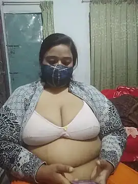 momo loves online show from February 2026 04:24:02 PM