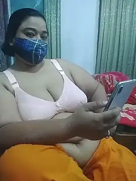 momo loves online show from April 2026 01:33:02 PM