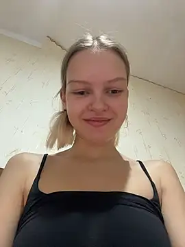 Snapshot of AshleyMur chatting on July 2026 04:52:02 AM AshleyMur online show from July 2026 04:52:02 AM