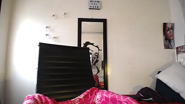 Snapshot of abril_onnel chatting on January 2025 08:57:02 PM abril onnel online show from January 2025 08:57:02 PM