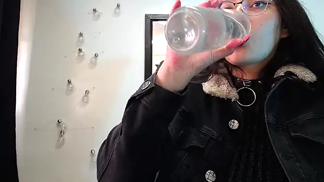 Snapshot of abril_onnel chatting on January 2025 08:56:01 PM abril onnel online show from January 2025 08:56:01 PM