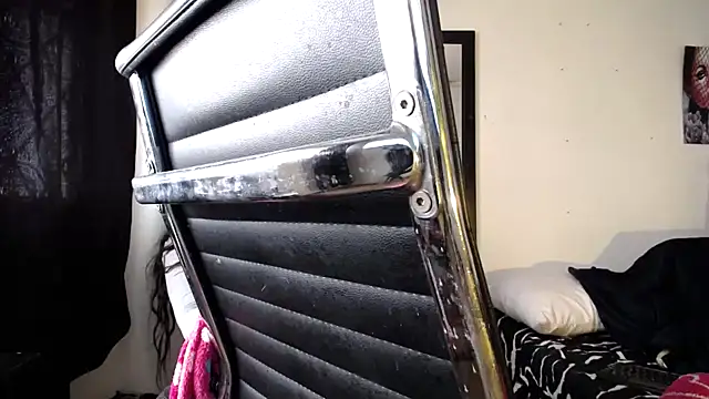 Snapshot of abril_onnel chatting on February 2025 06:06:01 PM abril onnel online show from February 2025 06:06:01 PM