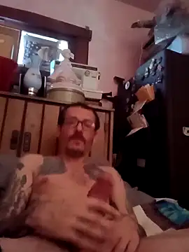 THUROBREED83 online show from November 2025 06:06:02 PM