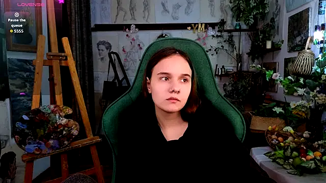 Snapshot of MelissaTravel chatting on April 2026 04:40:01 PM MelissaTravel online show from April 2026 04:40:01 PM