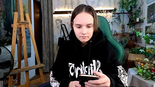 Snapshot of MelissaTravel chatting on April 2026 04:39:01 PM MelissaTravel online show from April 2026 04:39:01 PM