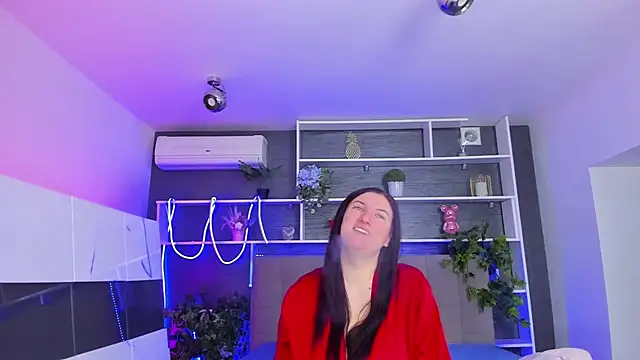 StephieRousee online show from April 2026 05:33:02 AM