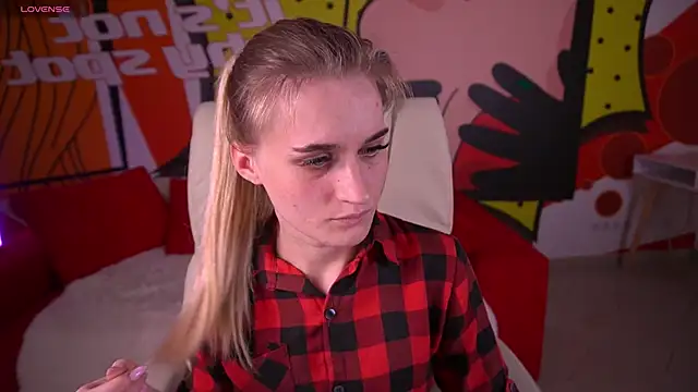 Snapshot of DiamondNina chatting on March 2026 07:47:01 PM DiamondNina online show from March 2026 07:47:01 PM