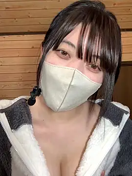 Snapshot of minami_room chatting on February 2026 06:22:01 AM minami room online show from February 2026 06:22:01 AM