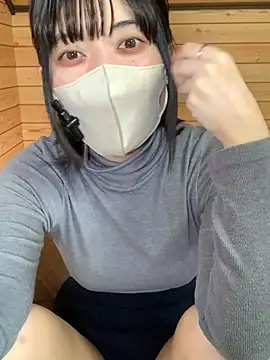 Snapshot of minami_room chatting on March 2026 06:05:02 AM minami room online show from March 2026 06:05:02 AM