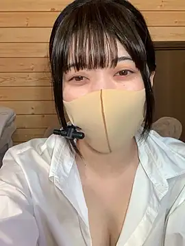 Snapshot of minami_room chatting on April 2026 06:22:02 AM minami room online show from April 2026 06:22:02 AM