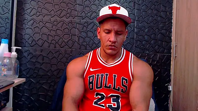 Snapshot of viktor_herrera chatting on February 2026 04:12:02 PM viktor herrera online show from February 2026 04:12:02 PM