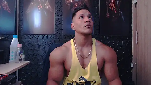 Snapshot of viktor_herrera chatting on March 2026 05:09:02 PM viktor herrera online show from March 2026 05:09:02 PM