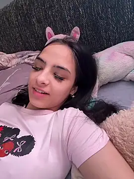 Snapshot of Evelin199 chatting on April 2026 10:45:02 AM Evelin199 online show from April 2026 10:45:02 AM