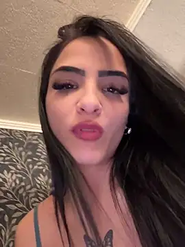 Snapshot of Evelin199 chatting on April 2026 07:58:02 PM Evelin199 online show from April 2026 07:58:02 PM