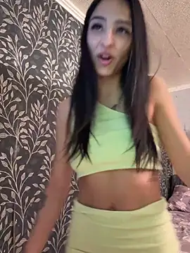 Snapshot of Evelin199 chatting on April 2026 07:58:01 PM Evelin199 online show from April 2026 07:58:01 PM