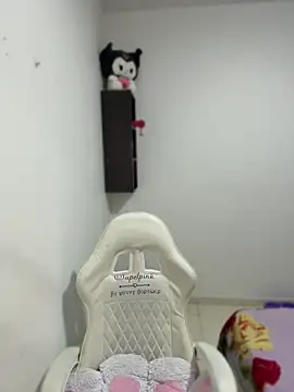 Snapshot of kuritto_ chatting on April 2026 12:59:02 AM kuritto online show from April 2026 12:59:02 AM