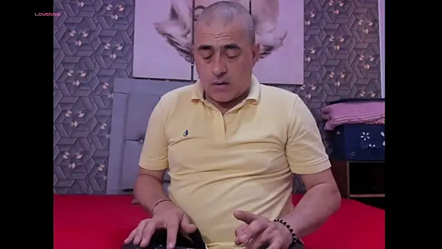 Snapshot of jared_vasquez chatting on April 2026 03:50:02 PM jared vasquez online show from April 2026 03:50:02 PM