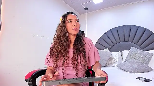 BiancaFords online show from March 2026 01:51:03 PM