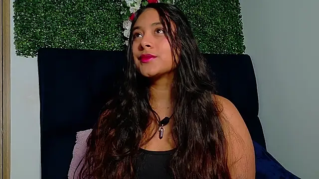 Snapshot of AnnaSmiles chatting on April 2026 04:56:02 PM AnnaSmiles online show from April 2026 04:56:02 PM