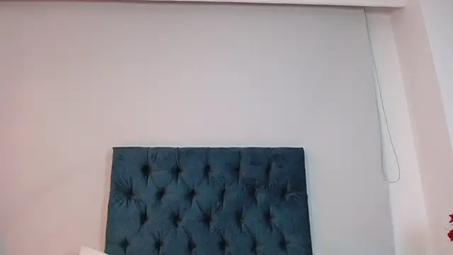 Collins luna online show from February 2026 02:34:02 AM