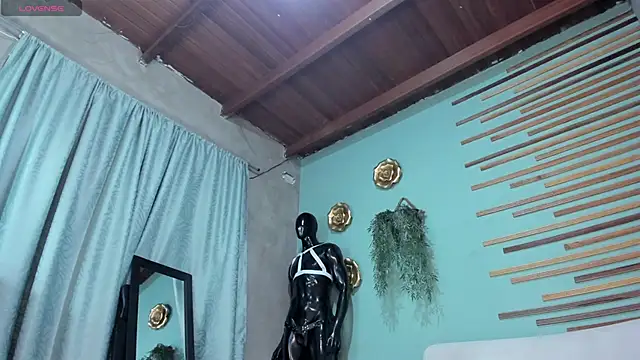 Jade oz  online show from January 2026 01:51:01 AM