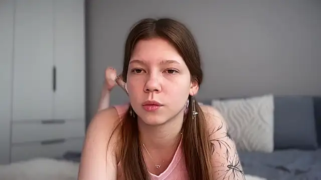 karalinhks online show from February 2026 08:46:02 AM