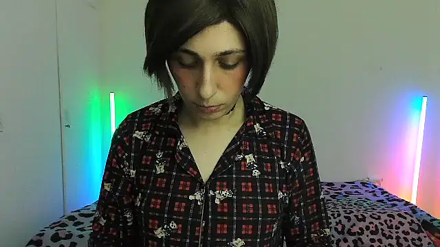 HoneyValentine online show from February 2026 07:47:02 PM