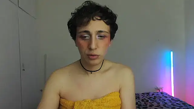 Snapshot of HoneyValentine chatting on March 2026 07:31:01 PM HoneyValentine online show from March 2026 07:31:01 PM
