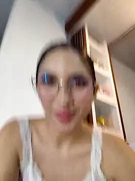 Snapshot of FrierenHot chatting on March 2026 06:19:01 AM FrierenHot online show from March 2026 06:19:01 AM